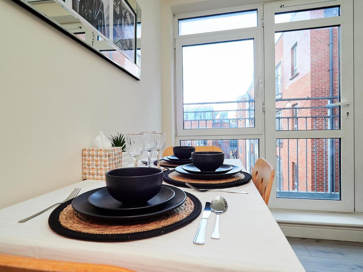 Beauchamp Suite In Coventry City Centre Cv1 For Contractors Professionals Tourists Relocators Students And Family Exterior photo