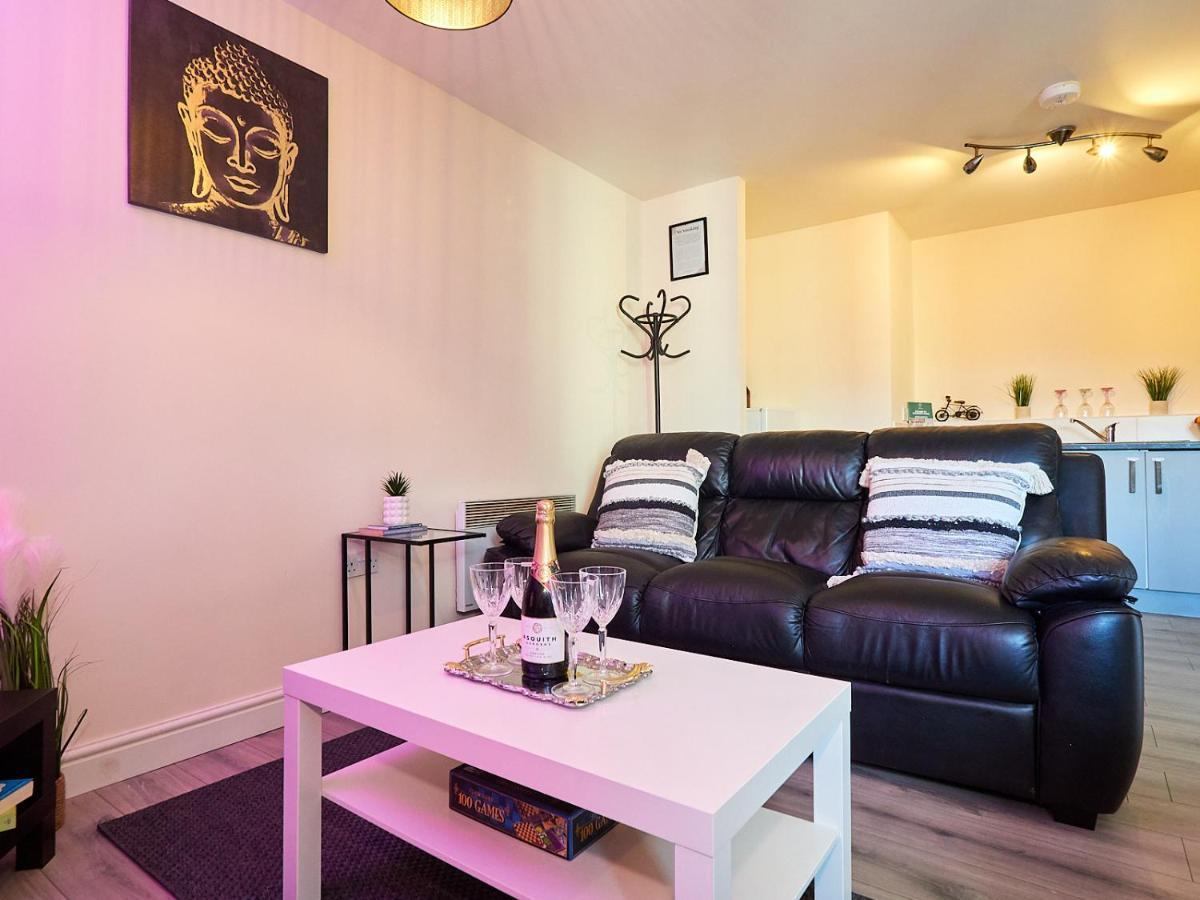 Beauchamp Suite In Coventry City Centre Cv1 For Contractors Professionals Tourists Relocators Students And Family Exterior photo