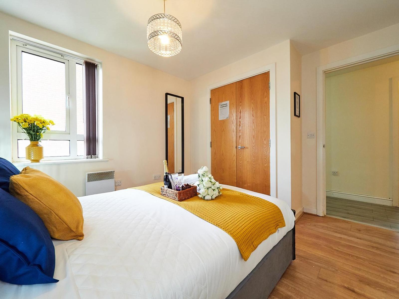 Beauchamp Suite In Coventry City Centre Cv1 For Contractors Professionals Tourists Relocators Students And Family Exterior photo
